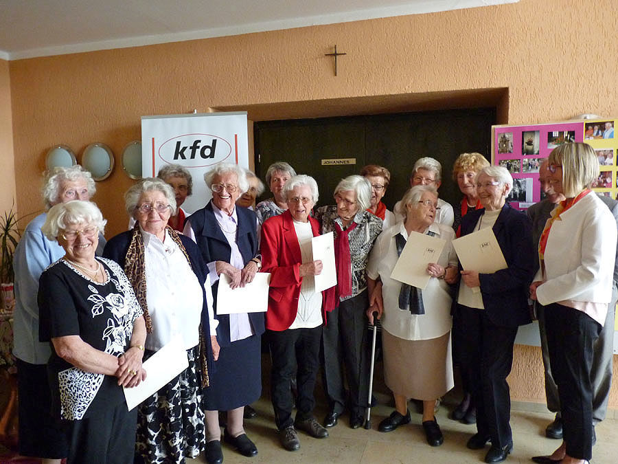Jubilare bei der Feier 100 Jahre kfd Frauengemeinschaft St. Elisabeth